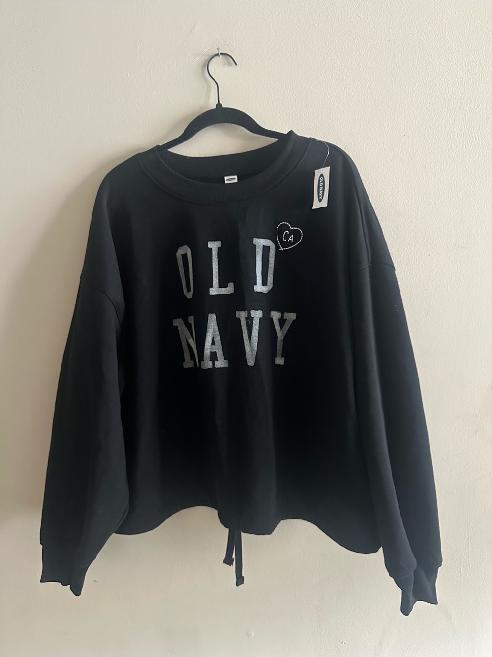 NWT Old Navy Black Crewneck Sweatshirt with Silver Logo Size XXL - Picture 1 of 3
